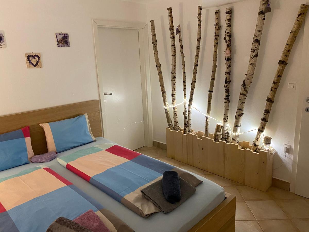 Room Julija Zirovnica Luaran gambar