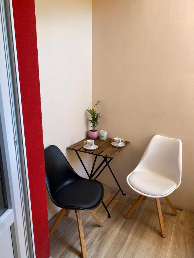 Room Julija Zirovnica Luaran gambar